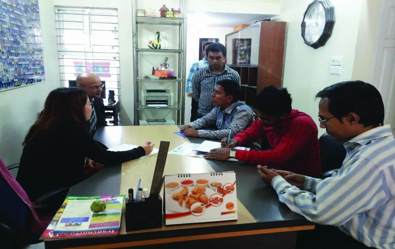 টেবিল মিটিং।