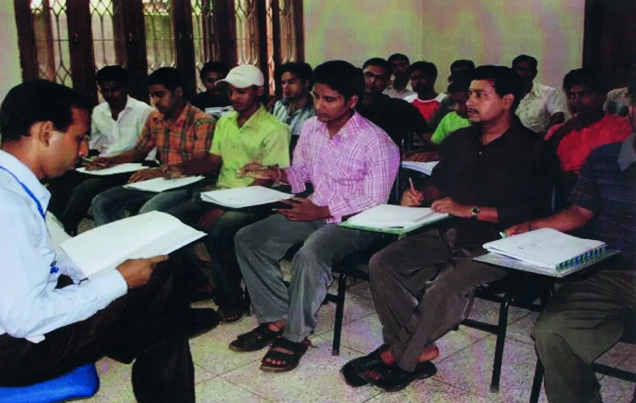 ক্লাসরুম পরিবেশ।